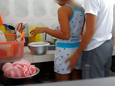 Một con điếm với một nóng mông đang sex nhật không che bú