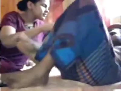 Một cô gái lập dị đang trêu chọc cô sex nhật bản full hd không che ấy lồn